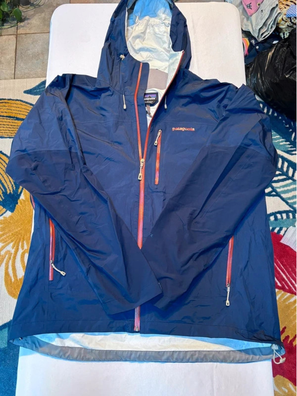 Patagonia Men's XXL Rain Jacket